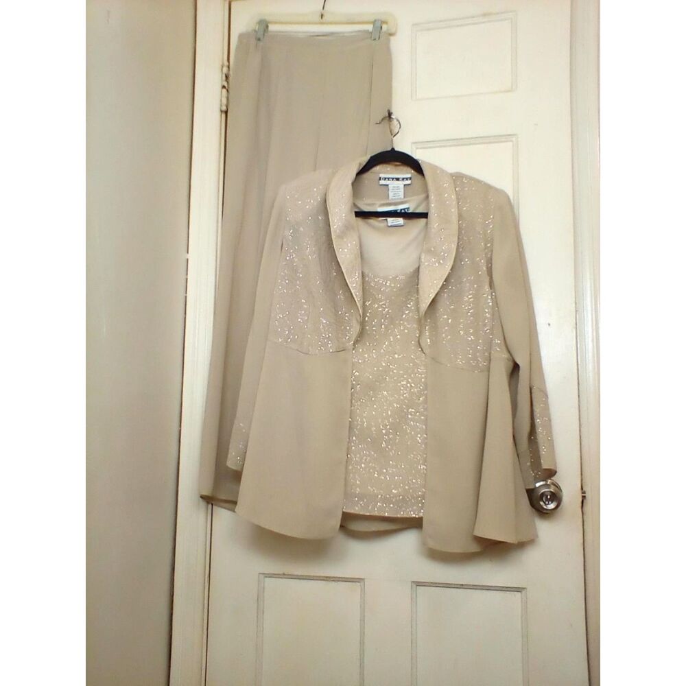 Dana Kay Women’s 3 Pcs. Pants Set Beige Color With Embellished Size 18W